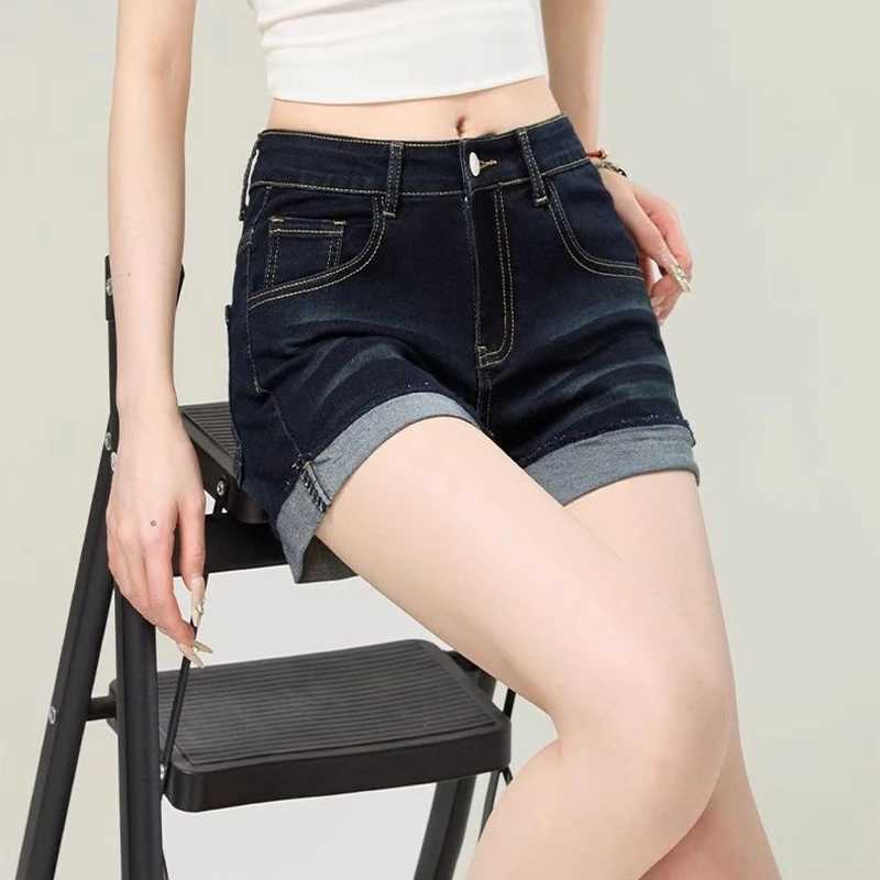 2026 Summer Women Retro Designer Hot Shorts Girls Chic Skinny Thin Denim Pants Lady Casual Fashion High Waist Short Jeans M260319