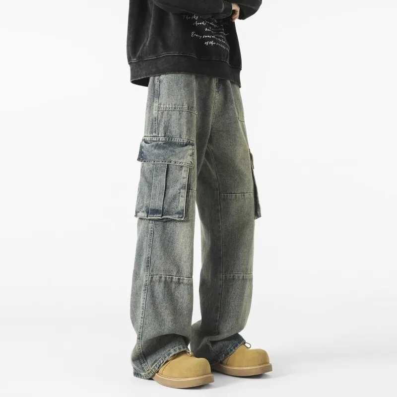 Mens Loose Fit Straight Wide Leg Cargo Jeans outdoor Multi Pocket Patchwork Denim Pants Trending Streetwear Utility Style M260319