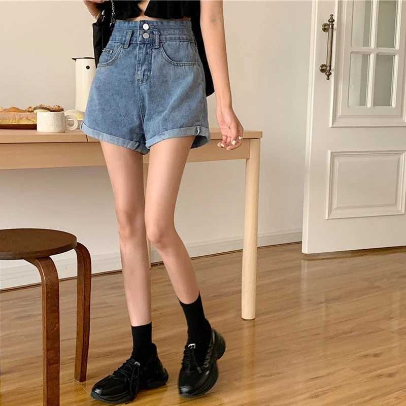 Summer Hot Sale Female Double Button Jeans Lady High Waist Thin Short Pants Girls Classic Korean Fashion Denim Shorts M260319