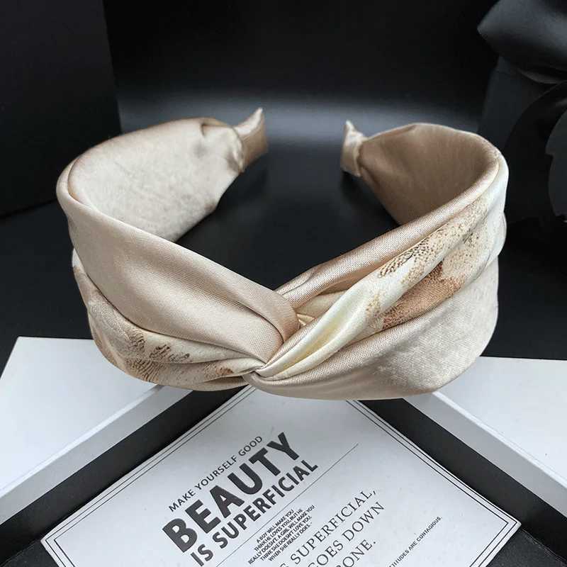 Fashionable hair clip and headband for women high skull top versatile hair tie wide edge hair compression headband face wash H260319