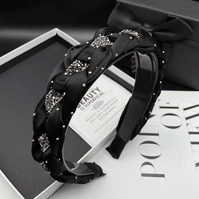 Fashionable Korean internet celebrity new style headband for women small fragrant style woven satin wide edge hair clip black H260319