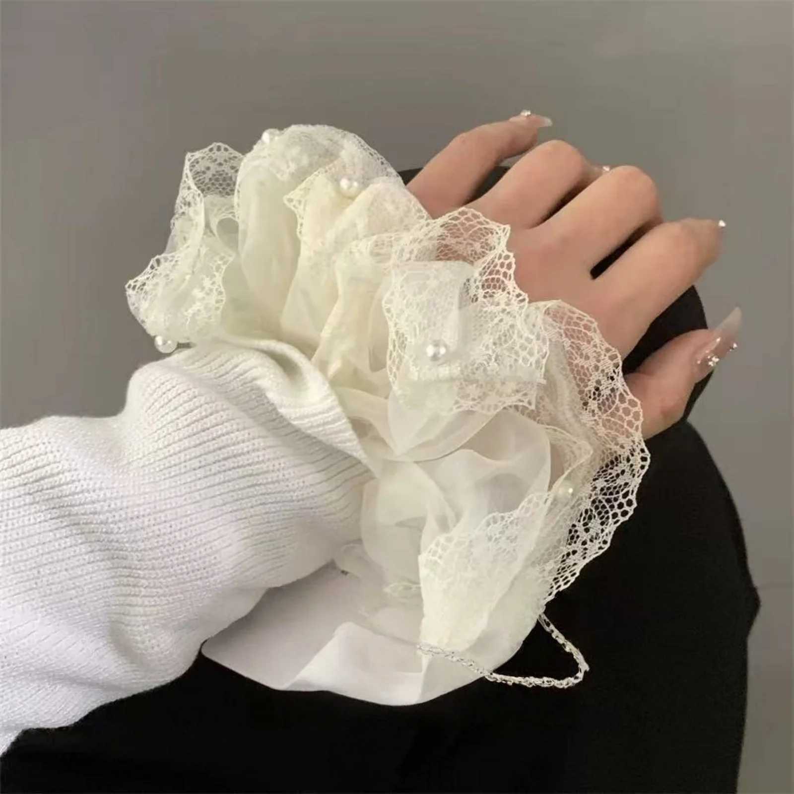 1PC Korean- tyle Dongdaemun-Inspired Lace and Pearl White Sheer Chunky Hair Scrunchie Sweet and Gentle Hair Accessory for Women H260319