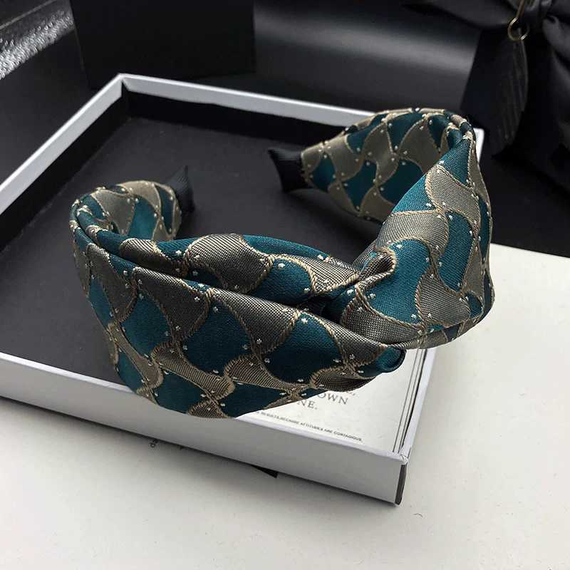 Fabric headband headband headband for women with high skulls adult daily shopping headband with wide edges pressed hair H260319