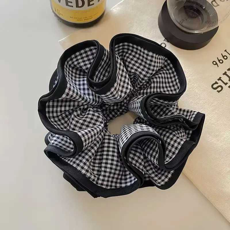 1pc Retro fashion black and white checkered large intestine hair tie ins sweet pleated oversized flower bud hair band H260319
