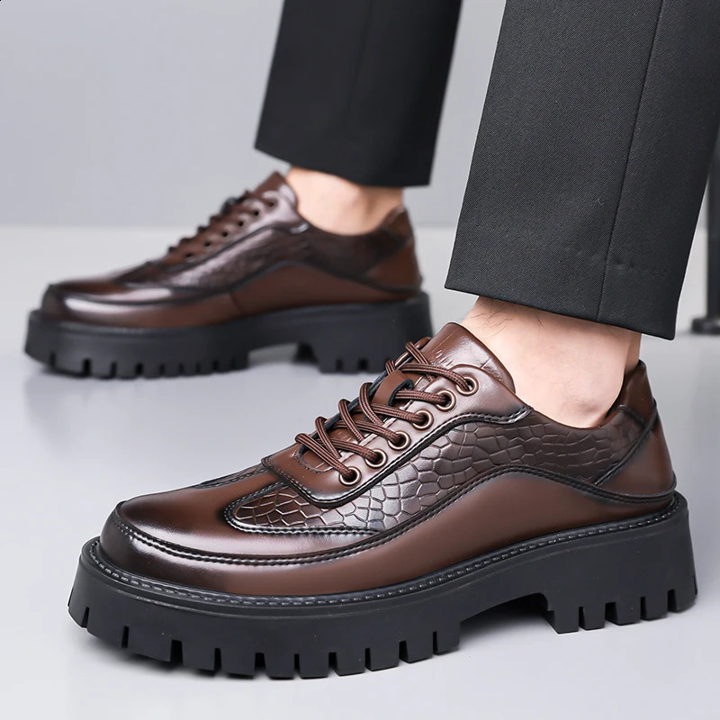 Retro Brown Mens Banquet Leather Shoes Thick Soled Wear-resistant Work Shoes Classic Mens Business Dress Shoes 260316