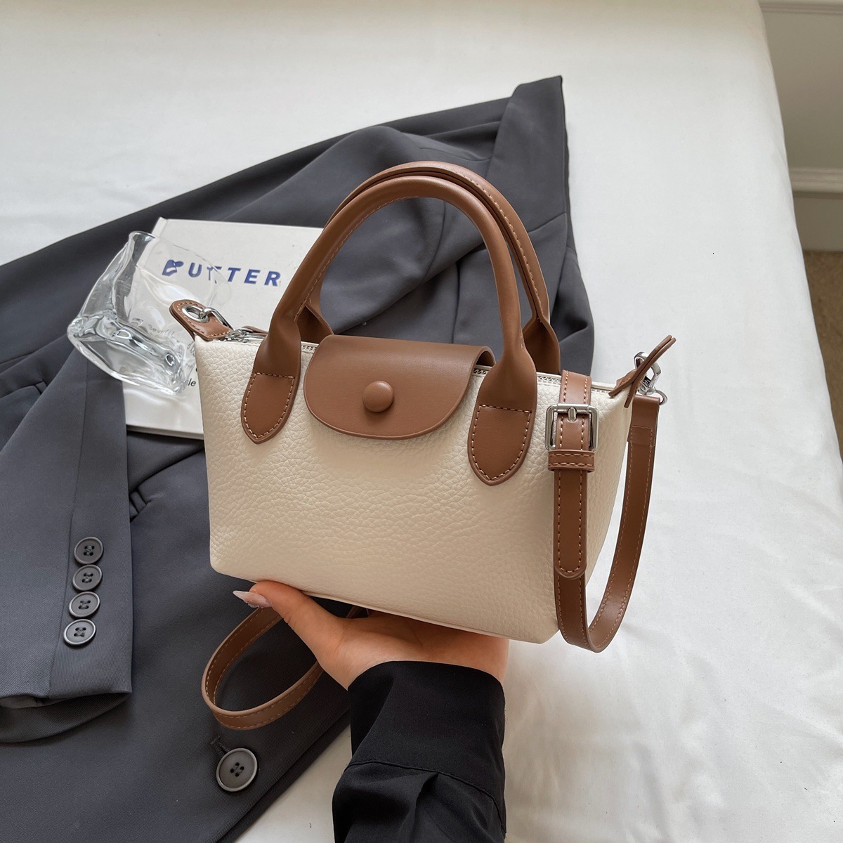 2026 Luxury Premium Color Contrasting Women's Handbag Fashion Simple PU Soft Leather Mini Single Shoulder Crossbody Bag New Fashion Western Style