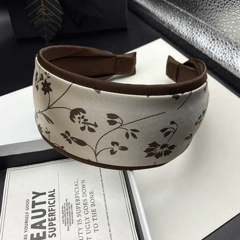 New printed hairpin headband for women with white hair covering wide edge hair compression and fashionable face wash headband H260319