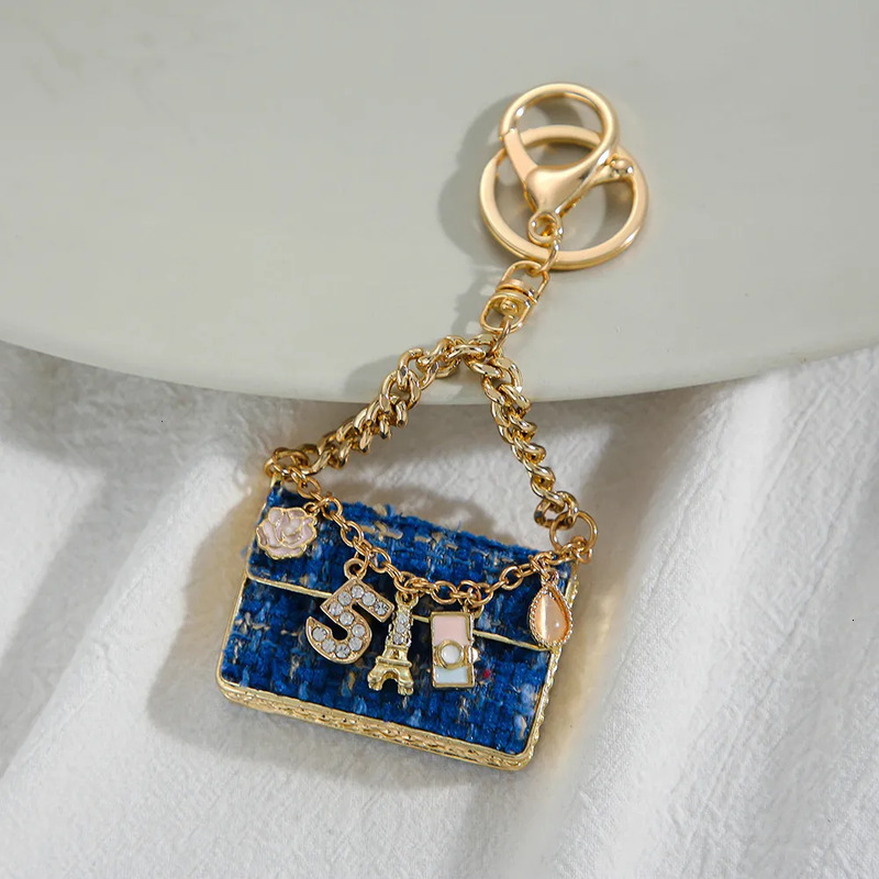 Creative Gift Sweet Style Metal Key Chain Pendant Cute Mini Bag Keychain Small Commodity