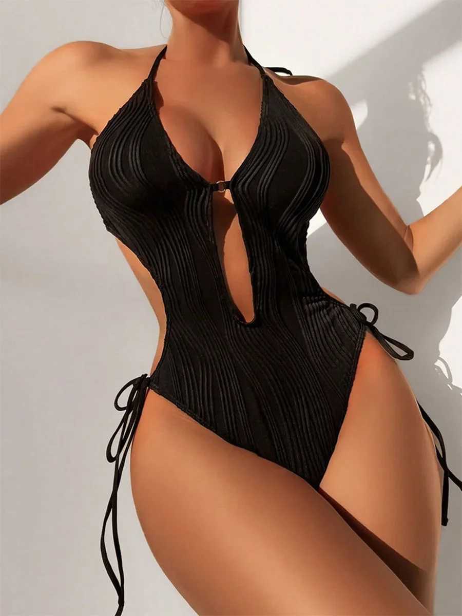 Sexy Halter V Neck Wrinkled Female Swimwear One Piece Swimsuit Women Backless Monokini High Leg Cut Bathing Suit Swim Beach WearT260318