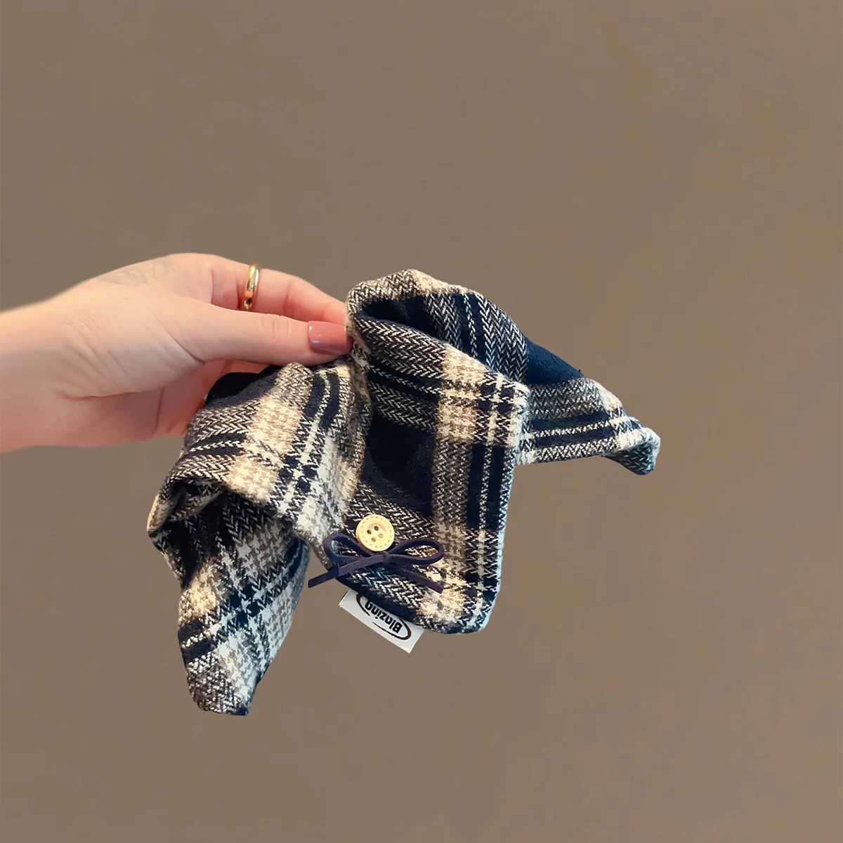 1PC Plaid Scrunchie With Button-Vintage Checkered Hair Tie For Women Autumn Winter Casual Fashion Accessory H260319