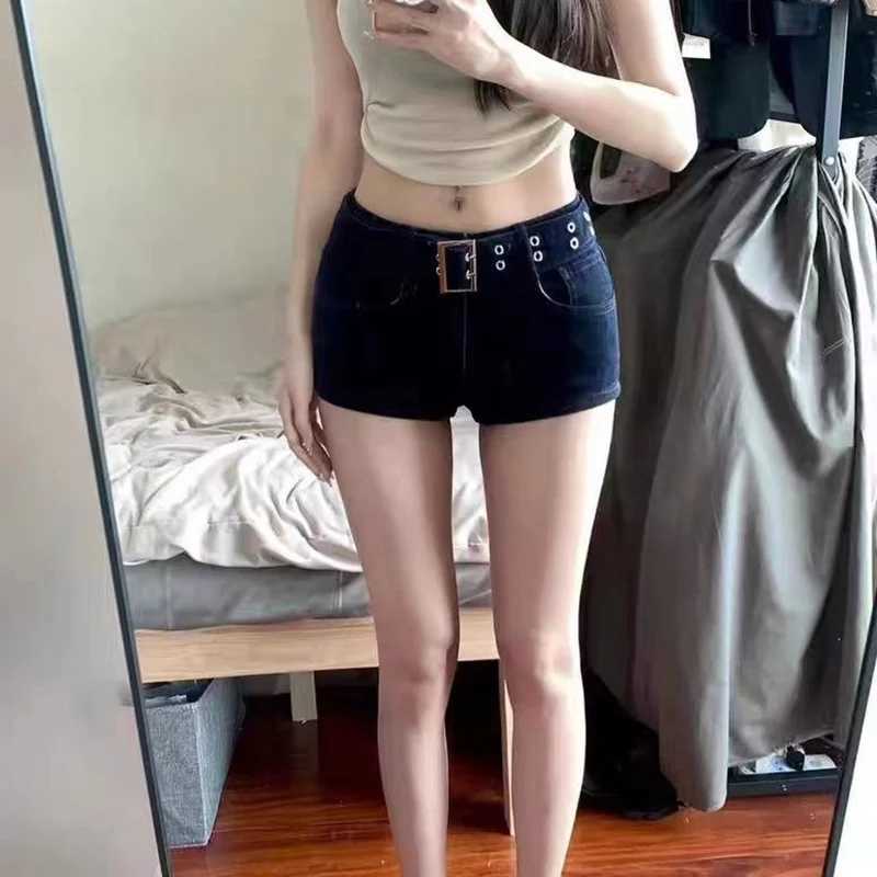 Girls Chic Fashion Low Waist Jeans Lady Slim Fit Thin Stretch Short Pants Female Sexy Nightclub Solid Denim Shorts M260319