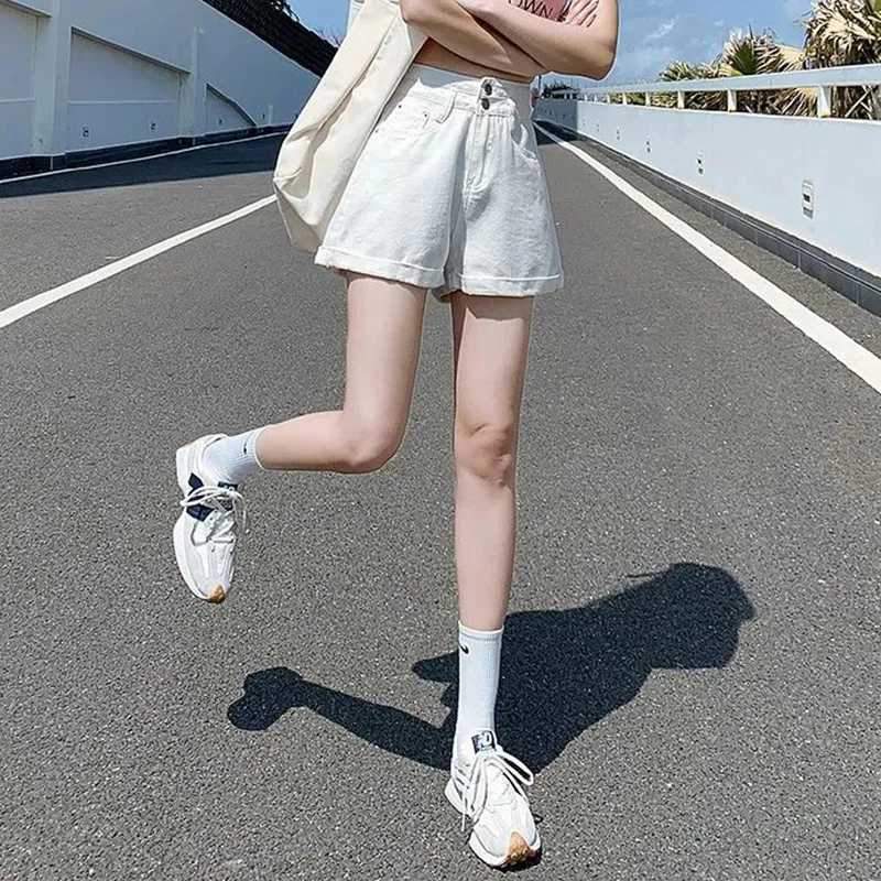 Summer Female High Waist Loose Thin Jeans Hot Sale Lady Solid Denim Shorts Girls Chic Fashion Leisure Short Pants M260319