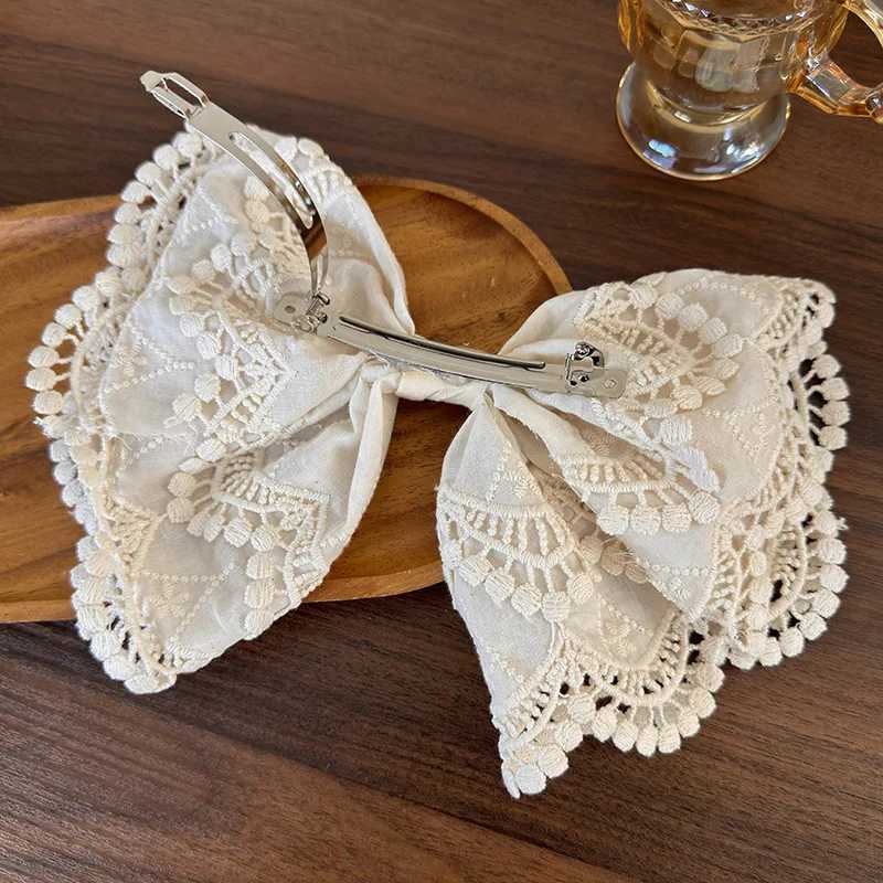 Korean Style Beige Floral Embroidery Lace Bowknot Hair Clip Fashion Sweet Chic Girls Barrettes Female Party Headdress Hairpins H260319