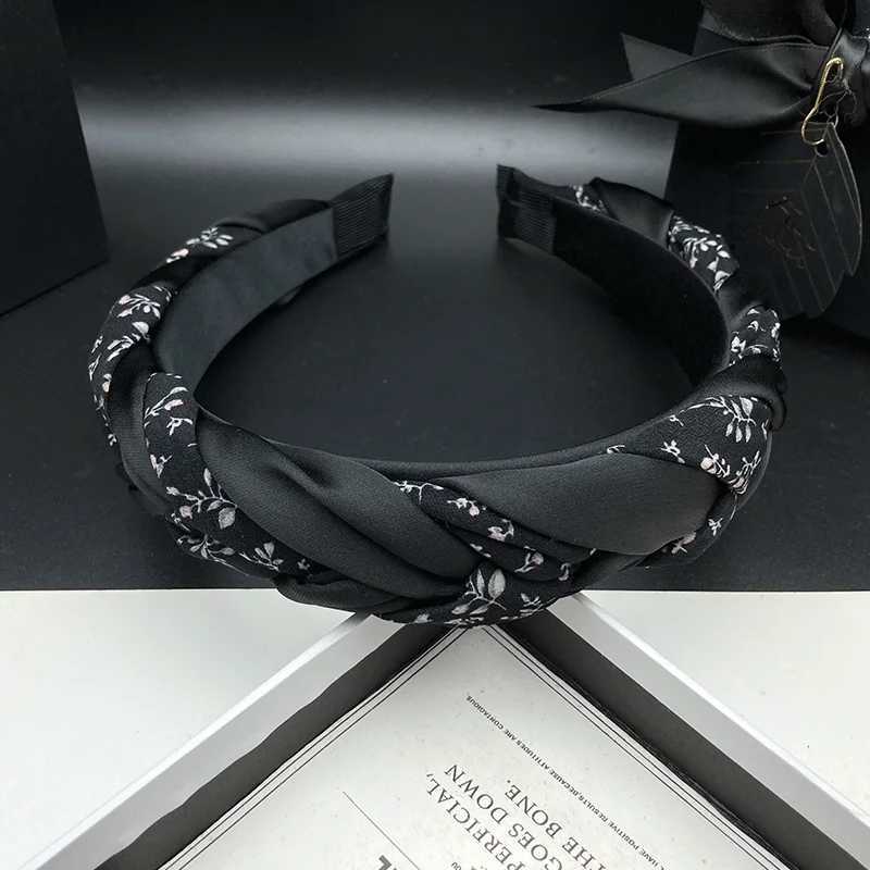 New handmade retro style woven headband for women fashionable and simple pressed hair and face wash niche accessory H260319