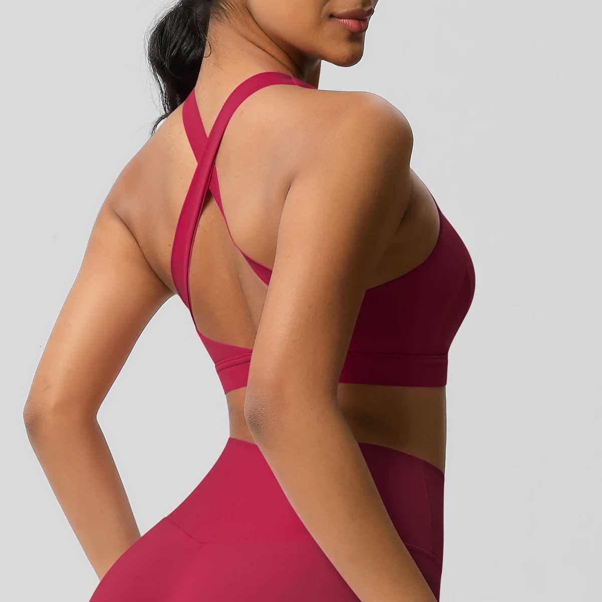 Sexy Yoga vest Gym Sports Yoga Underwear Training Sleeveless Sport Gym Tops Women Fitness Crop Top Shockproof Sports Bras Z20260319