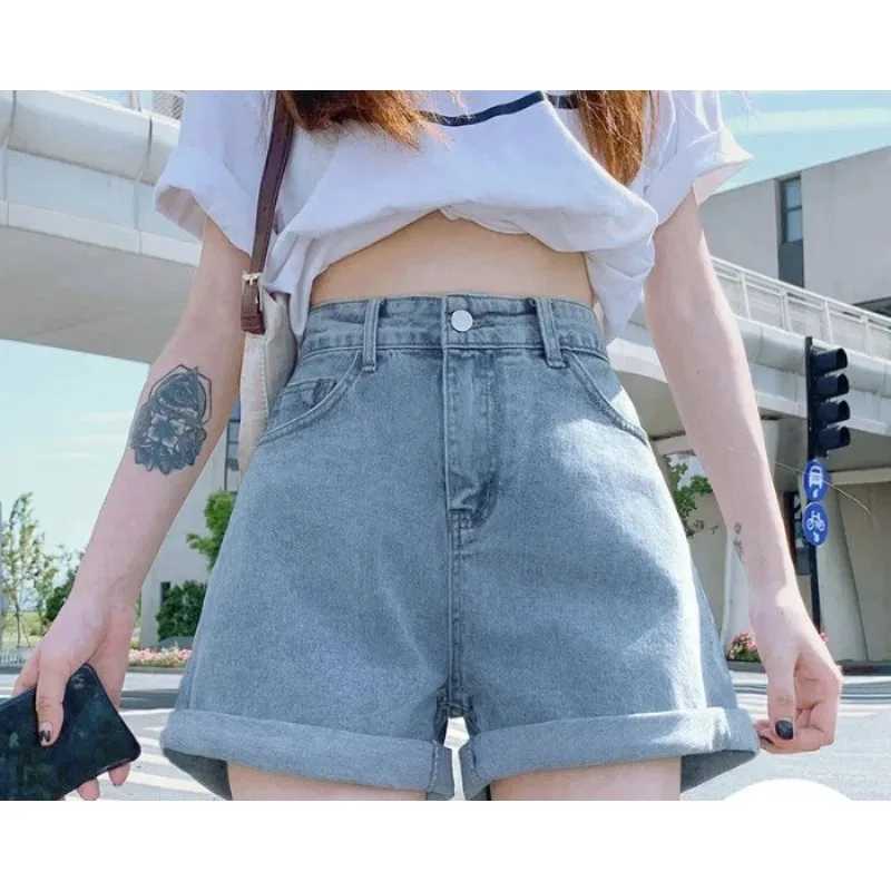 High-Waist Cuffed Denim Shorts Women Summer Korean Style Student Loose Slimming Outerwear A-Line Wide Leg Hot Pants Y2K Shorts M260319