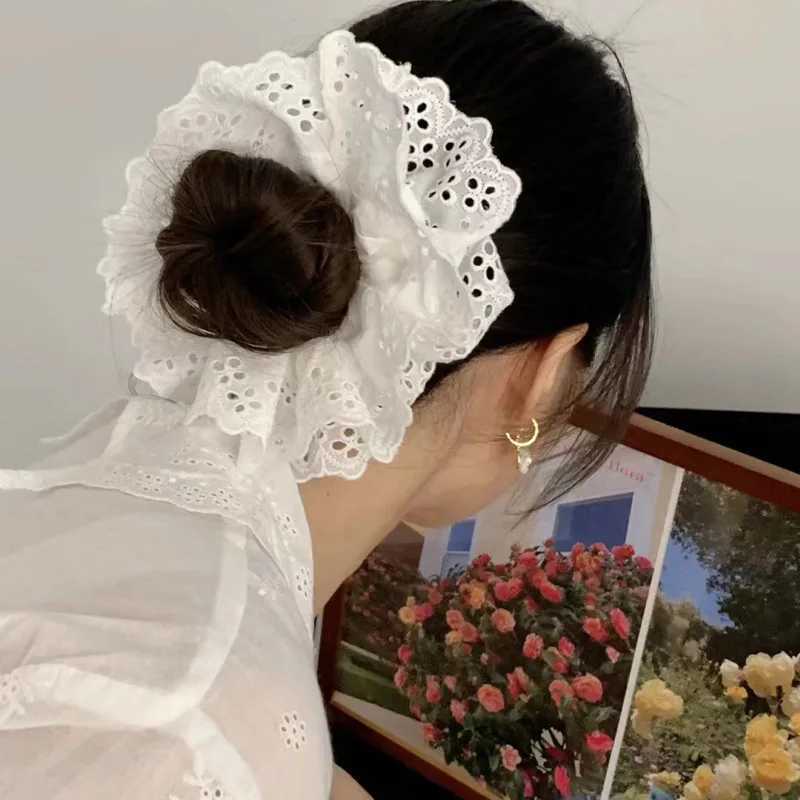 Womens Scrunchies Korean Super Large White Lace Large Hair Band Leather Band French Vintage Lace Tie Head Rope Sweet Style Nice H260319