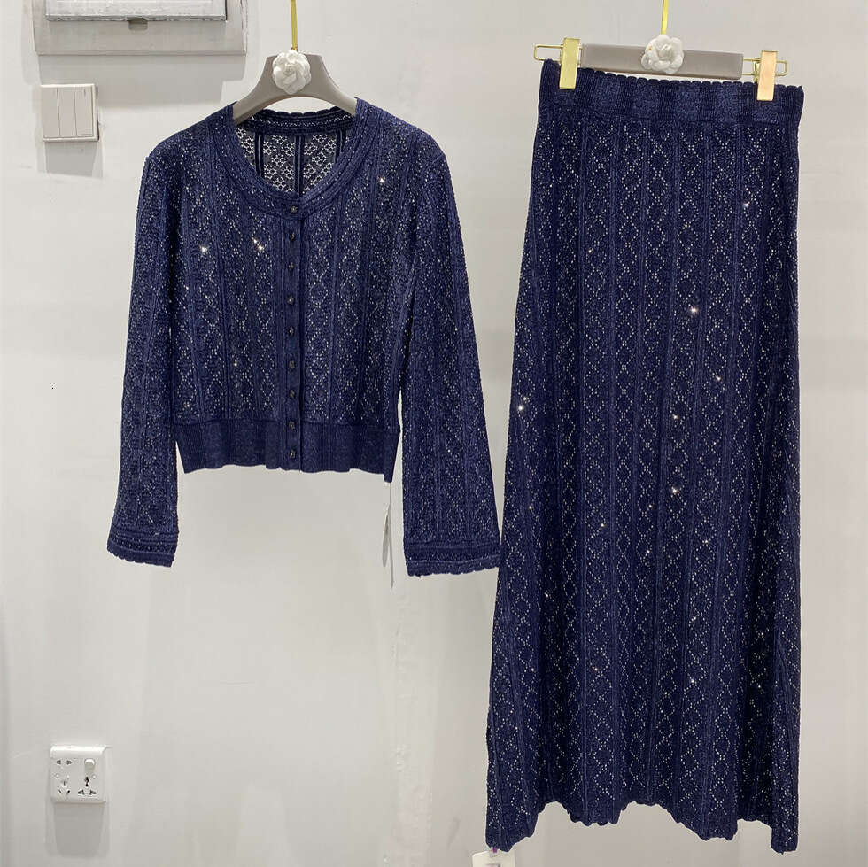 Designer's high-quality rhinestone D19 hollowed out details women's clothing 2026 spring/summer thin edition