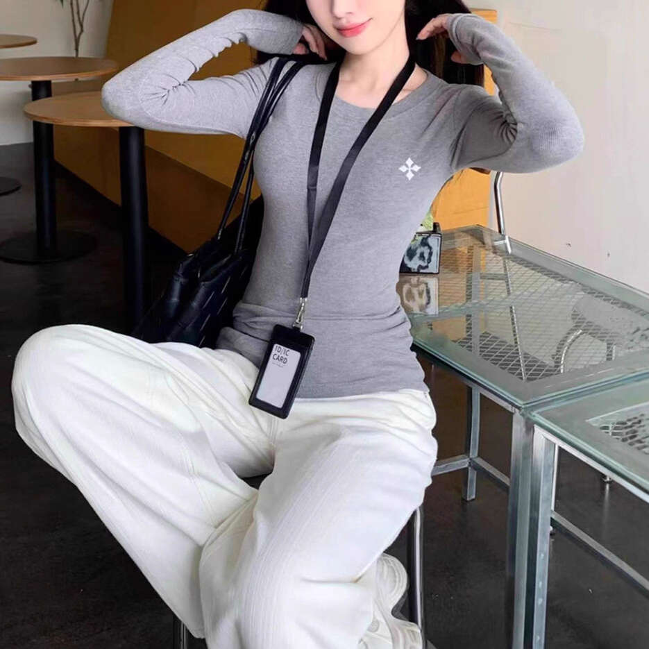 Hot Girl Round Neck Stretchy Embroidered Cross Long Sleeve Top Slim Fit Soft Cozy Autumn And Winter Base Shirt T-Shirt For Women Luanyun