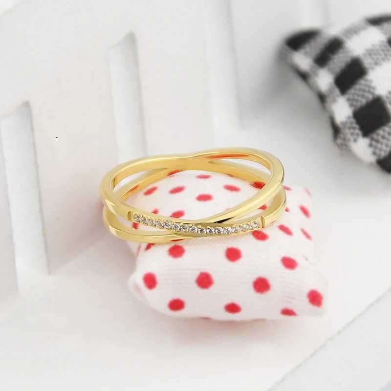 Beautiful And Exquisite Titanium Steel High Quality Women Ring With Zircon Inlaid Fashion Jewelry Love Rings Drop Shipping H260320 - view 5