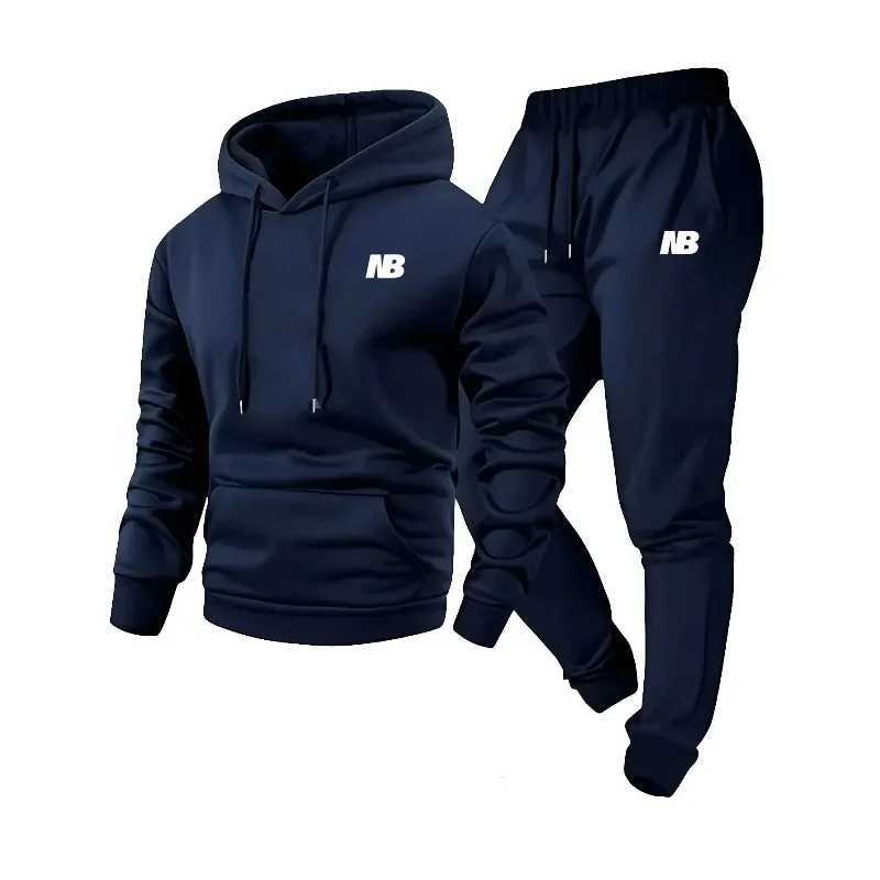 Mens autumn and winter fashion set casual and comfortable hooded sweatshirt and sweatpants M260320