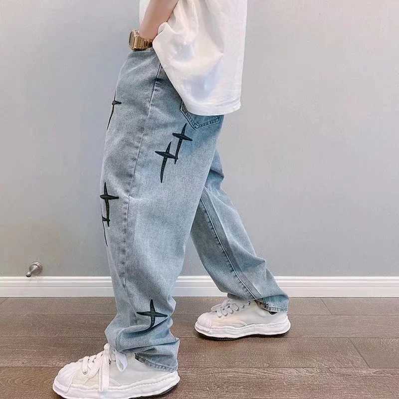 2024 Men Chic Cross Star Sticker Embroidery Denim Pants Male Ins Trend Brand Casual Denim Trousers Baggy Wide Leg Designer Jeans D260320