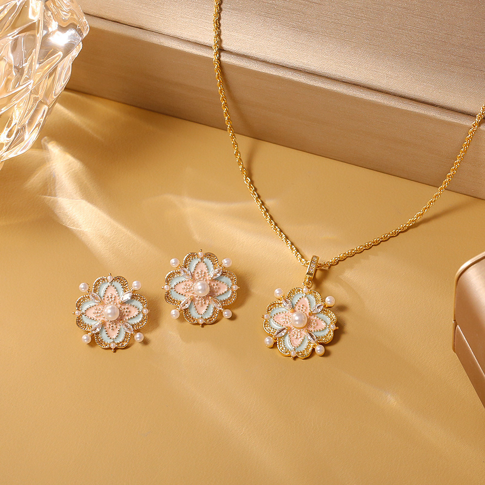 French Oil Drop Pearl Pendant New Chinese National Style Four-Leaf Clover Necklace Light High-End Sense Elegant Collarbone Chain ddmynov