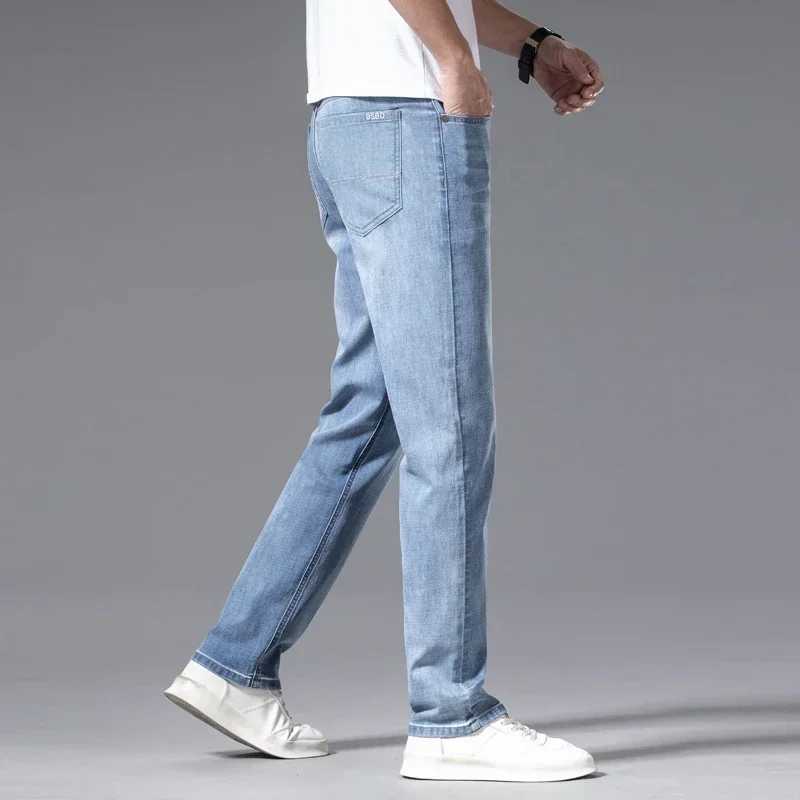 2024 Mens New Autumn Straight Casual Jeans Light Blue Classic Breathable Comfortable No Ironing Stretch Denim Trousers Male D260320