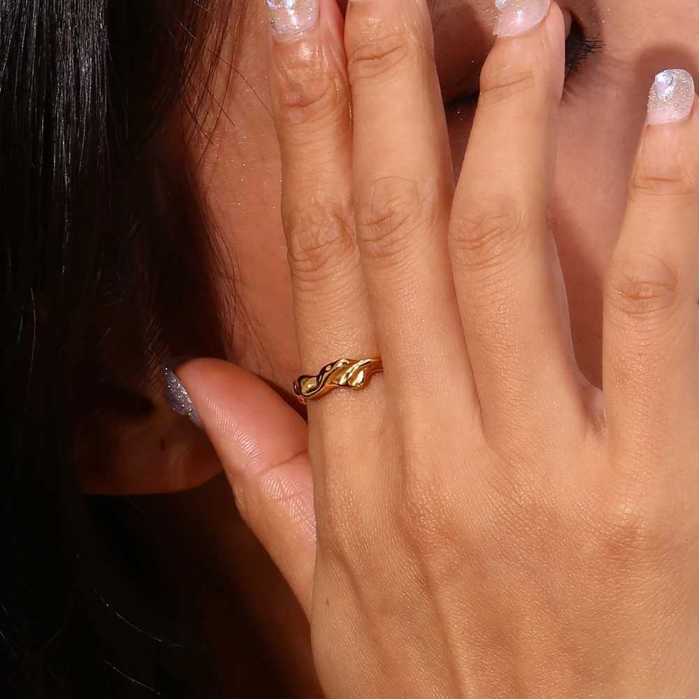 Casting Irregular Water Wave Hammered Gold Plated Index Finger Rings For Woman Minimalist Basics Stainless Steel Rings Jewelry H260320 - view 7