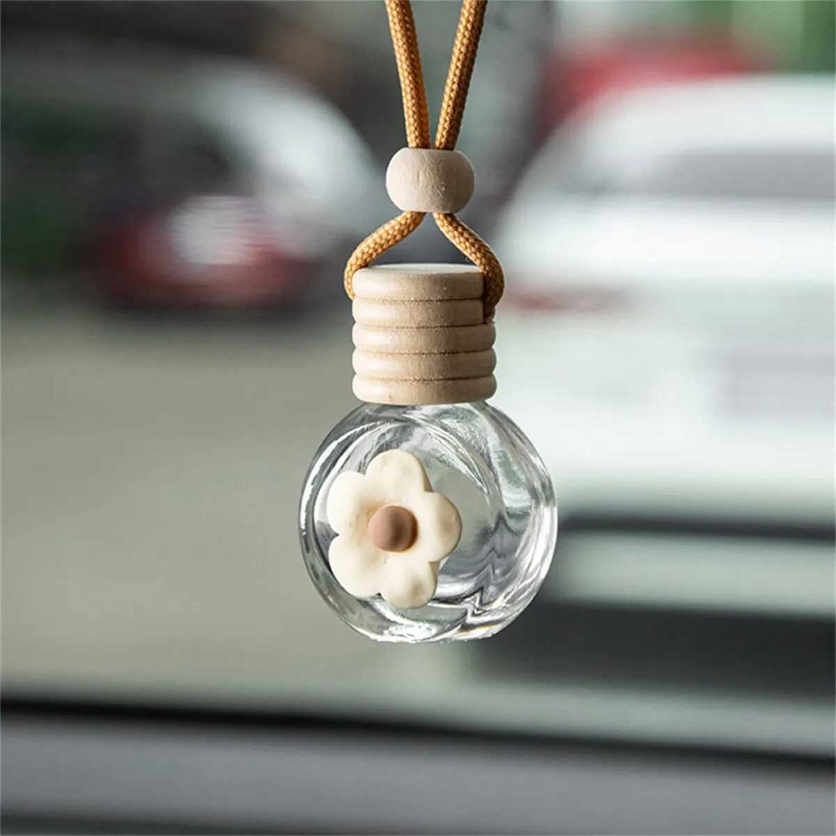 Cartoon Car Perfume Bottle Flat Circular Interior Decoration Empty Bottle Pendant Does Not Contain Liquid H260319