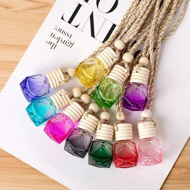 New Auto Aromatherapy Fragrance Pendent Bottle Perfume Diffuser Automotive Decoration Car Hanging Glass Bottle Empty Perfume H260319