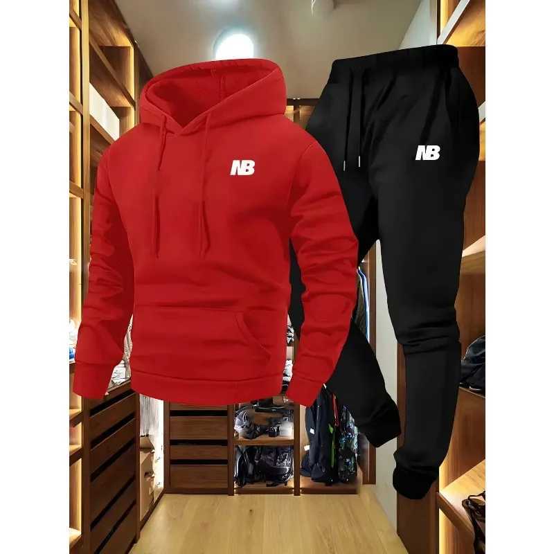 Mens autumn and winter fashion set casual and comfortable hooded sweatshirt and sweatpants M260320