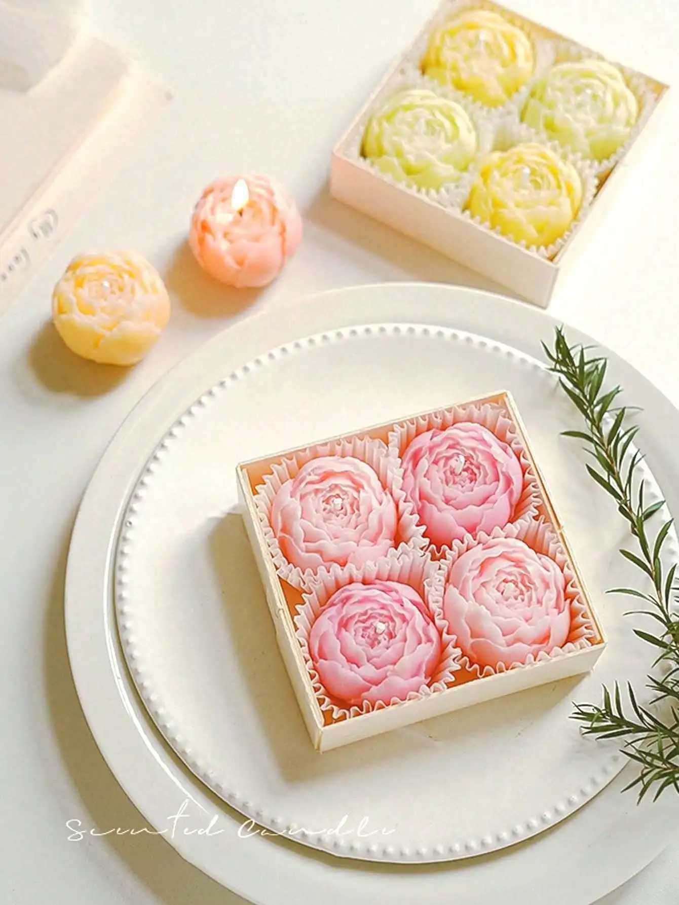 4pcs/Set Hand Made Rose Fragrance Scented Candles Hand Made Bouquet CandlesHome Decoration Suitable For Valentines Day Gift H260319