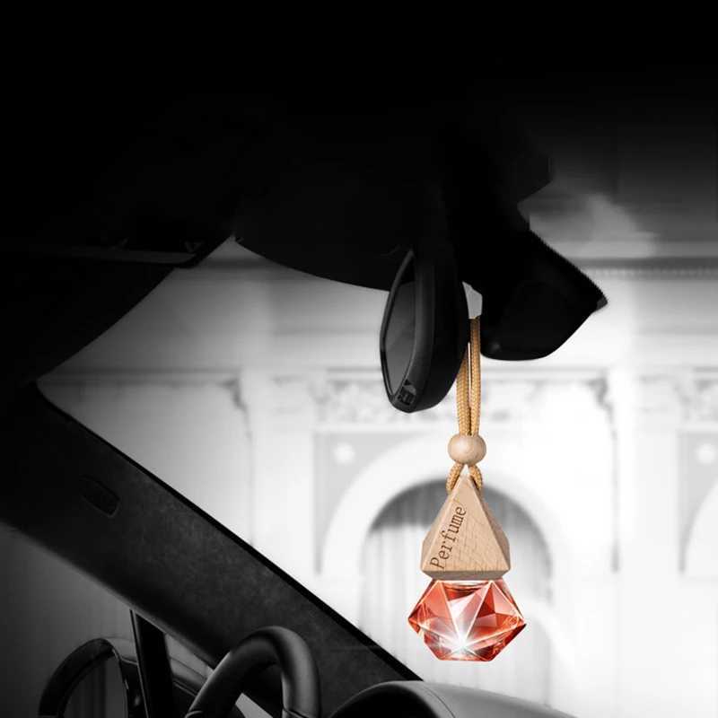 Auto Aromatherapy Fragrance Pendent Bottle Perfume Diffuser Automotive Decoration Car Hanging Glass Bottle Decorations Perfume H260319