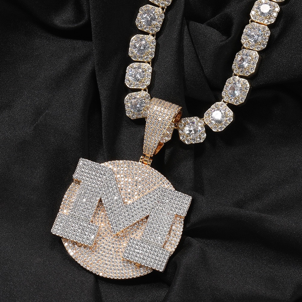 Customized Letter Pendent Round Large Pendant Hip Hop Jewelry Two Tones Pendent With Prong Chain Customized Jewelry