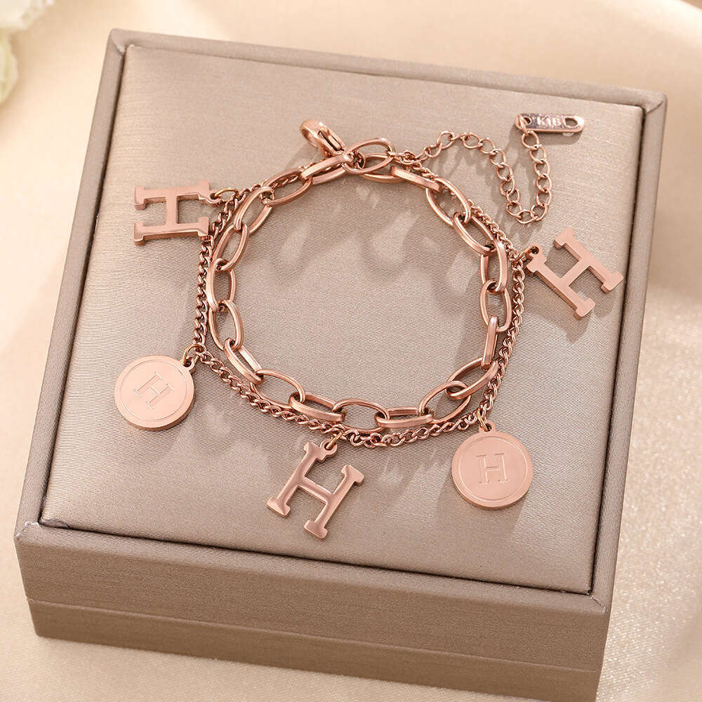 Europan Amrican Cross-Bordr Fashion Titanium Stl Braclt For Womn, Doubl-Layr Chain With H Lttr, Light Luxury And Trndy Hand Accssory, Dos Not