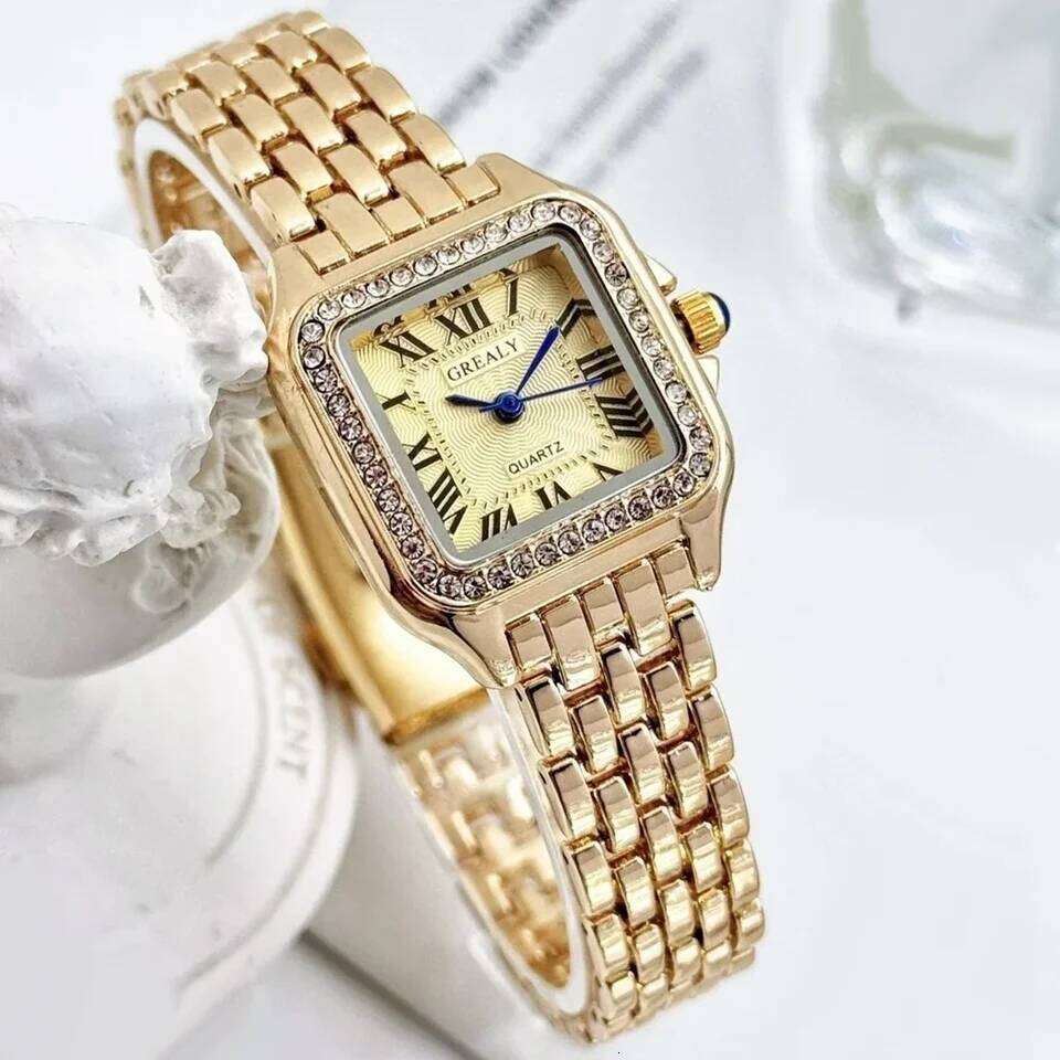 Luxury Rhinestone Women Watches Fashion Square Quartz Wristwatch Simple Ladies Clock Reloj Mujer