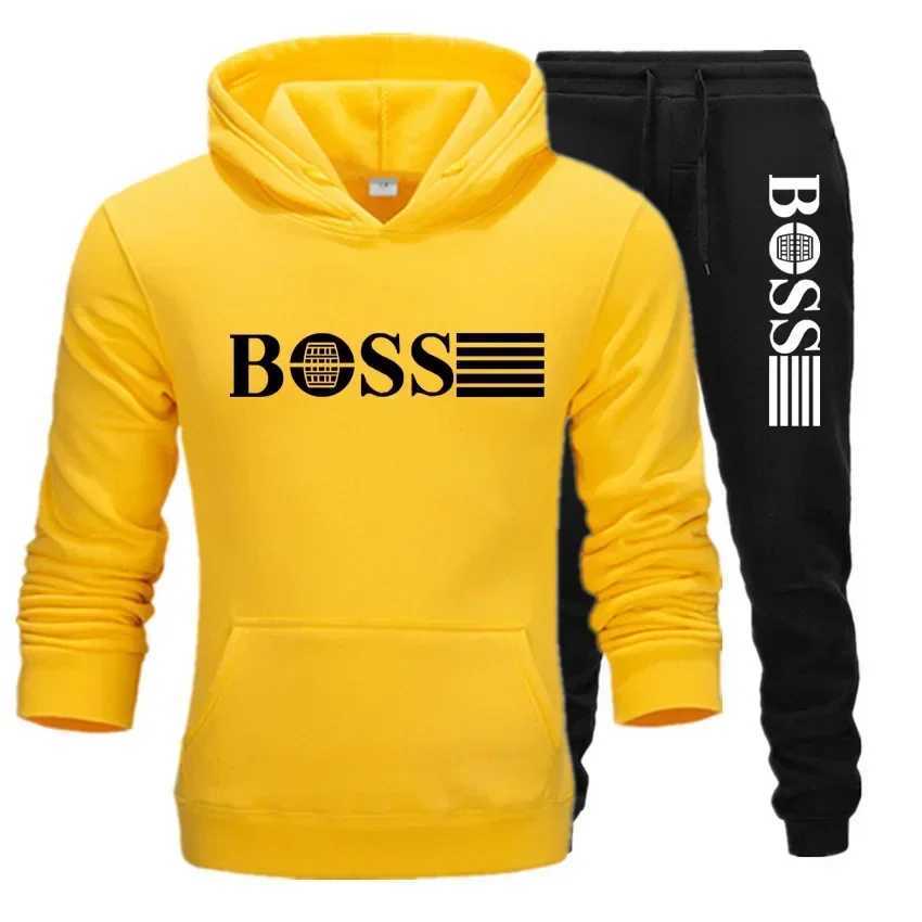 Winter and autumn fleece thickened hooded pullover sweater jacket for men casual sports outfit two-piece set for men M260320
