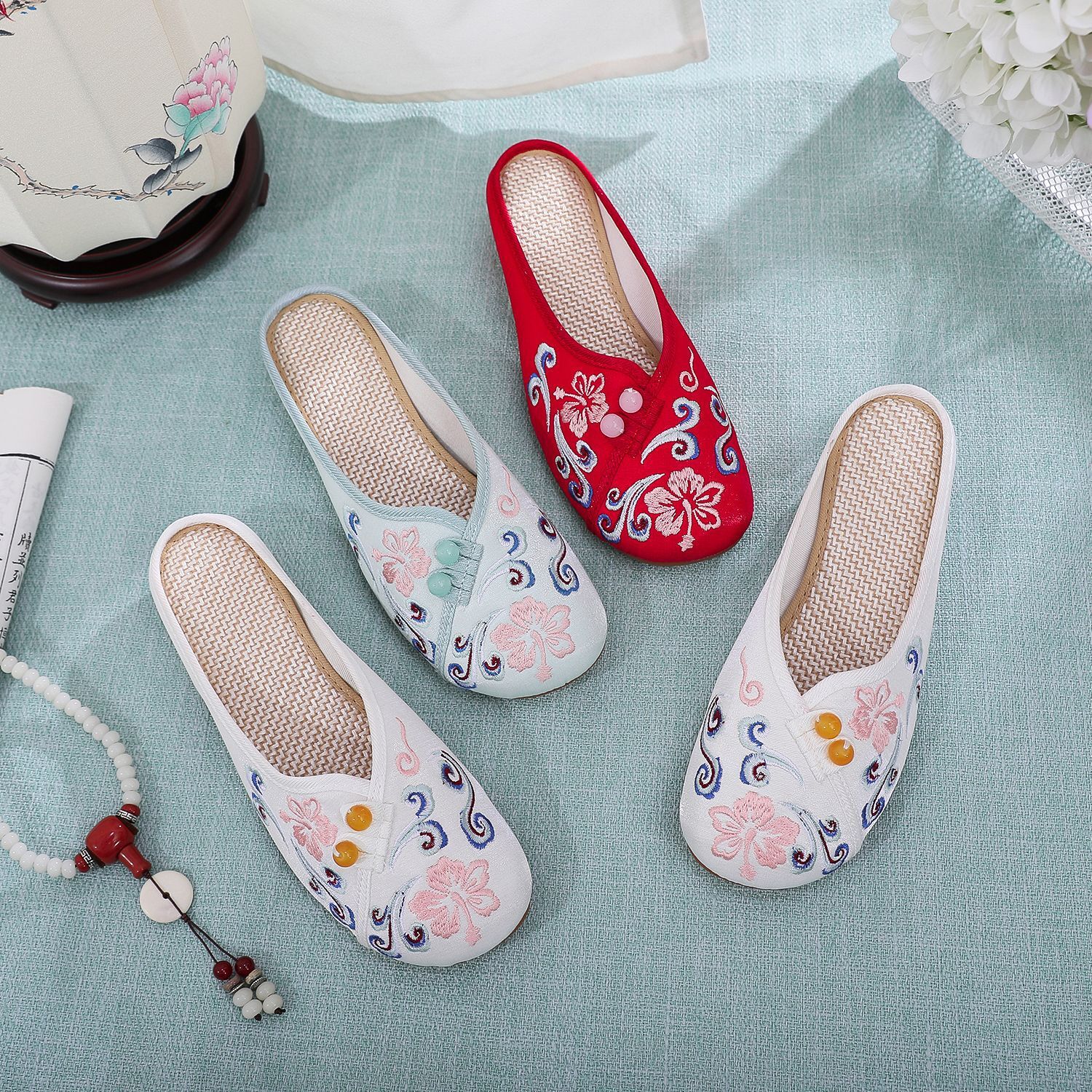 2026 Chinese Style Shoes Summer Style: New Summer Cloth Shoes For Women, Flat Soft Sole, Retro Embroidered Slipper With Buckle, Ancient Style Hanfu Sh