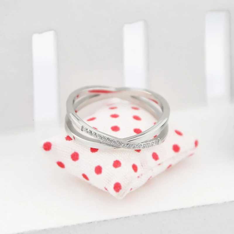 Beautiful And Exquisite Titanium Steel High Quality Women Ring With Zircon Inlaid Fashion Jewelry Love Rings Drop Shipping H260320 - view 4