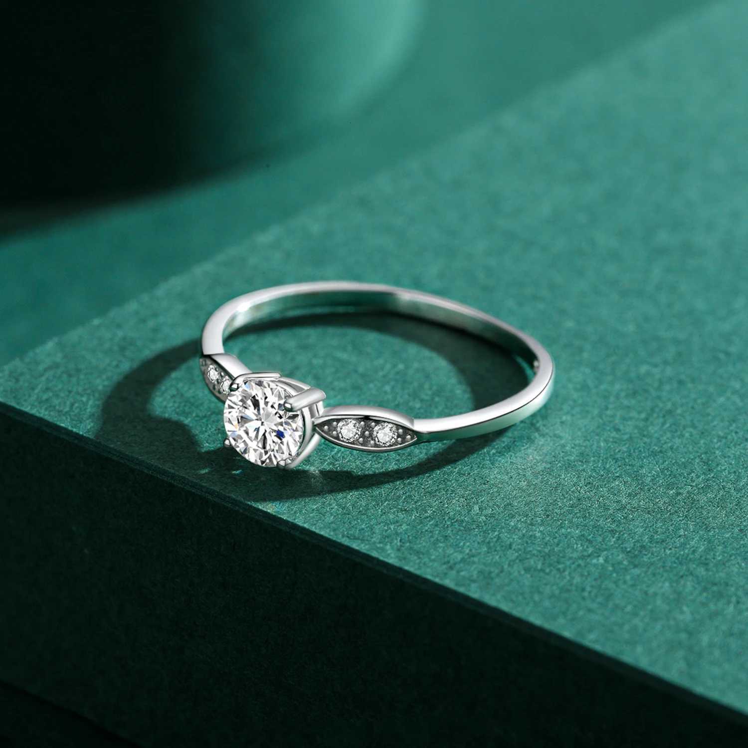 Modian Romantic Wedding Ring real 925 Sterling Silver Round Zirconia Classic Finger Rings For Women Engagement Fine Jewelry Gift H260320 - view 6