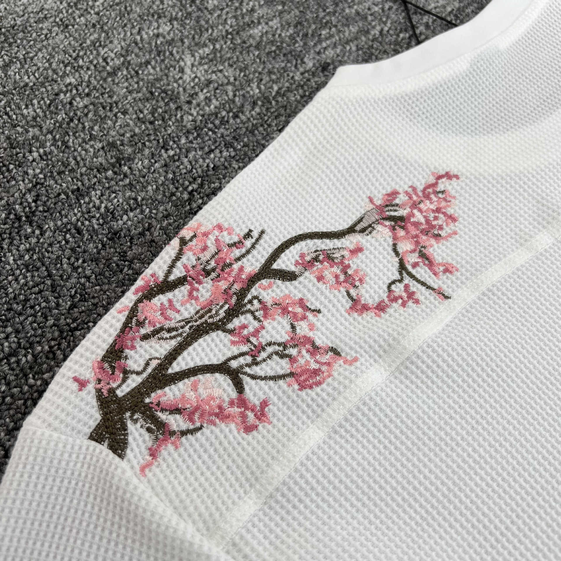 Men's jacket Derschutze Long sleeves clothes High Quality Women Street Fashion t shirt Casual Style Pink Blossoms Coat Embroidery zip up hoodie - view 9