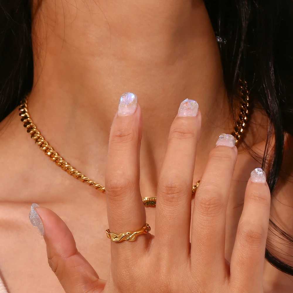 Casting Irregular Water Wave Hammered Gold Plated Index Finger Rings For Woman Minimalist Basics Stainless Steel Rings Jewelry H260320 - view 6