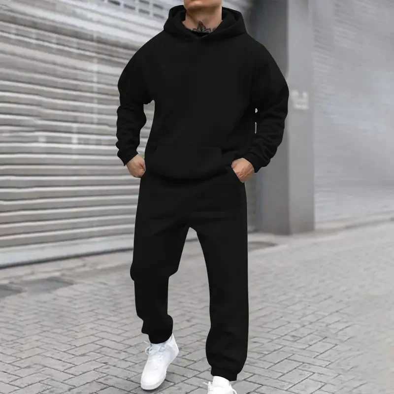 Colorful Urban Style Autumn And Winter Latest Products Mens Hooded Sweatshirt And Pants Set Street Wear Collection M260320