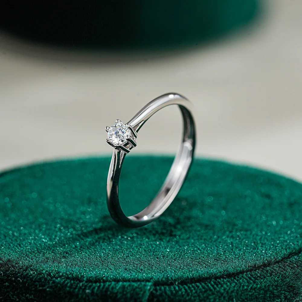 Minimalist Ring Womens 01ct Moissanite PT950 Platinum - Sleek prong setting delicate sparkle daily versatile pick H260320 - view 7