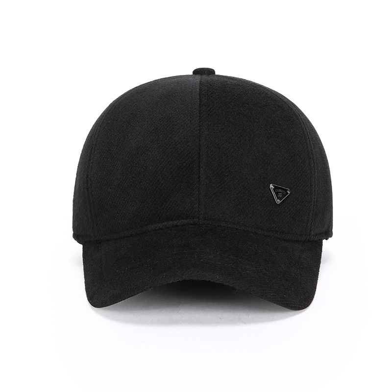 Thickened Style Casual Type Multi-functional Baseball Cap Suitable For Outdoor Use To Protect Against Wind And Snow And Keep Ears Warm, With A Simple 
