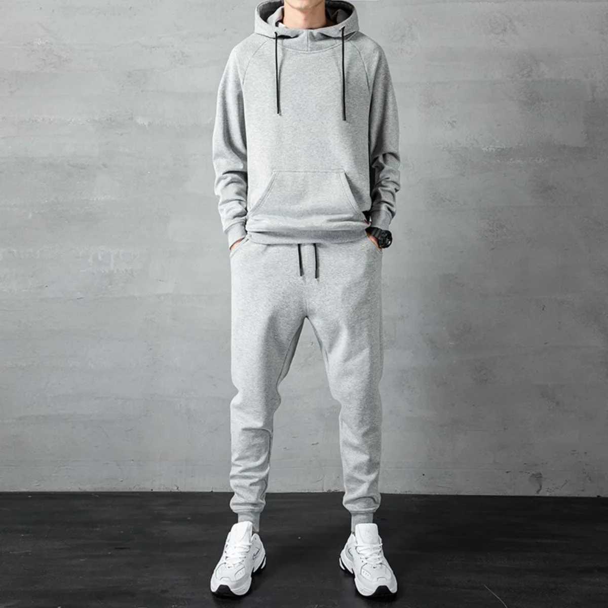 Mens Two-piece Autumn and Winter Mens Sports Suit Autumn and Winter Suit Sweatpants Sweater Mens Casual Suit Mens M260320