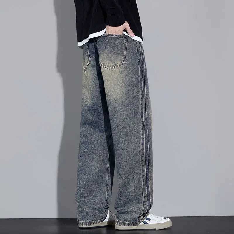 Elastic Loose Straight Jeans Mens Wide Legged Denim Pants Casual Trousers Korean Style Sportswear Clothing Jeans Men Pants D260320