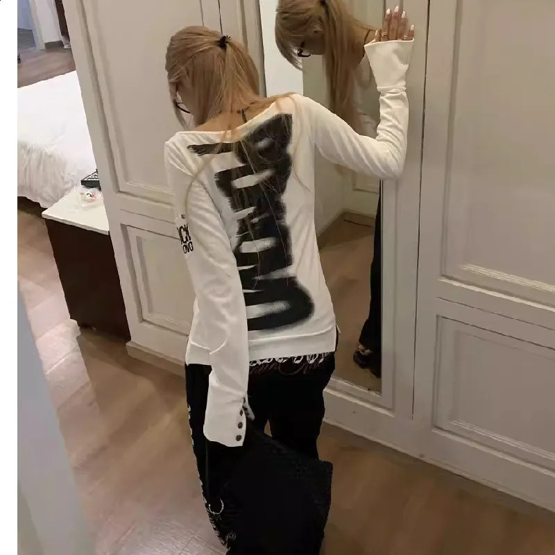 American Retro Print Tshirt Women Long Sleeve Button Graphic Slash Neck Tops Y2K Tops 2000s Japanese Grunge Tops Egirls Autumn 260320