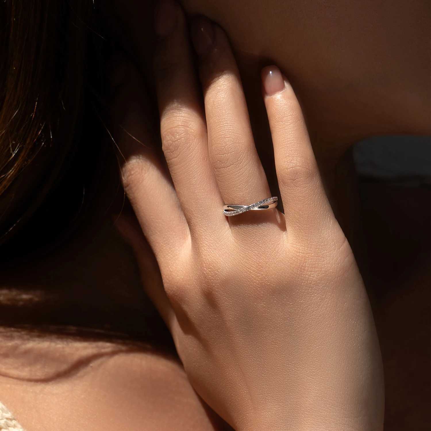 MODIAN 925 Sterling Silver Geometric X Shape Finger Rings Trendy Stackable Vacation Ring For Women Fine Jewelry H260320 - view 3